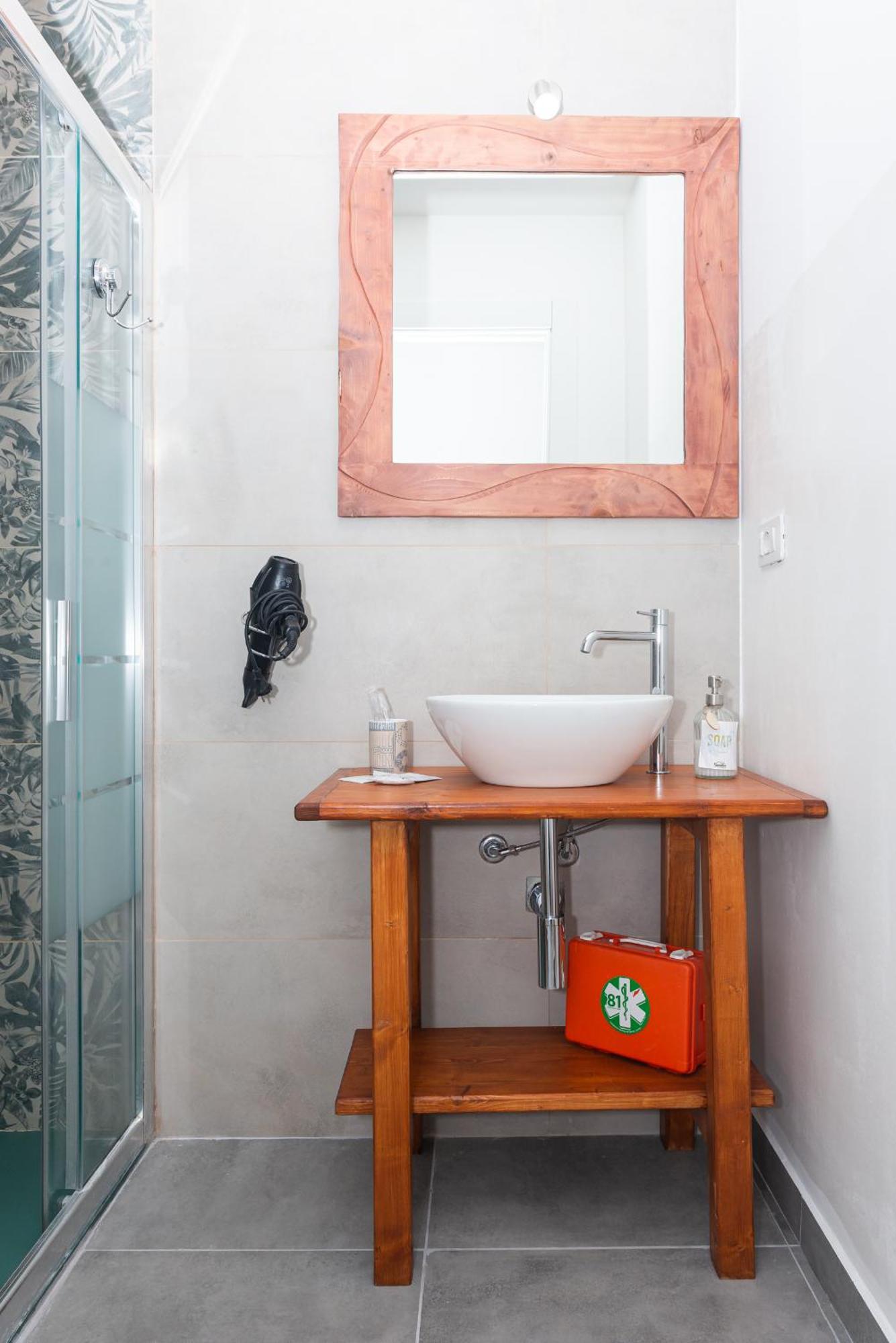 Guest House - Affittacamere Green Apartment - By Faendho Porto Torres Eksteriør bilde