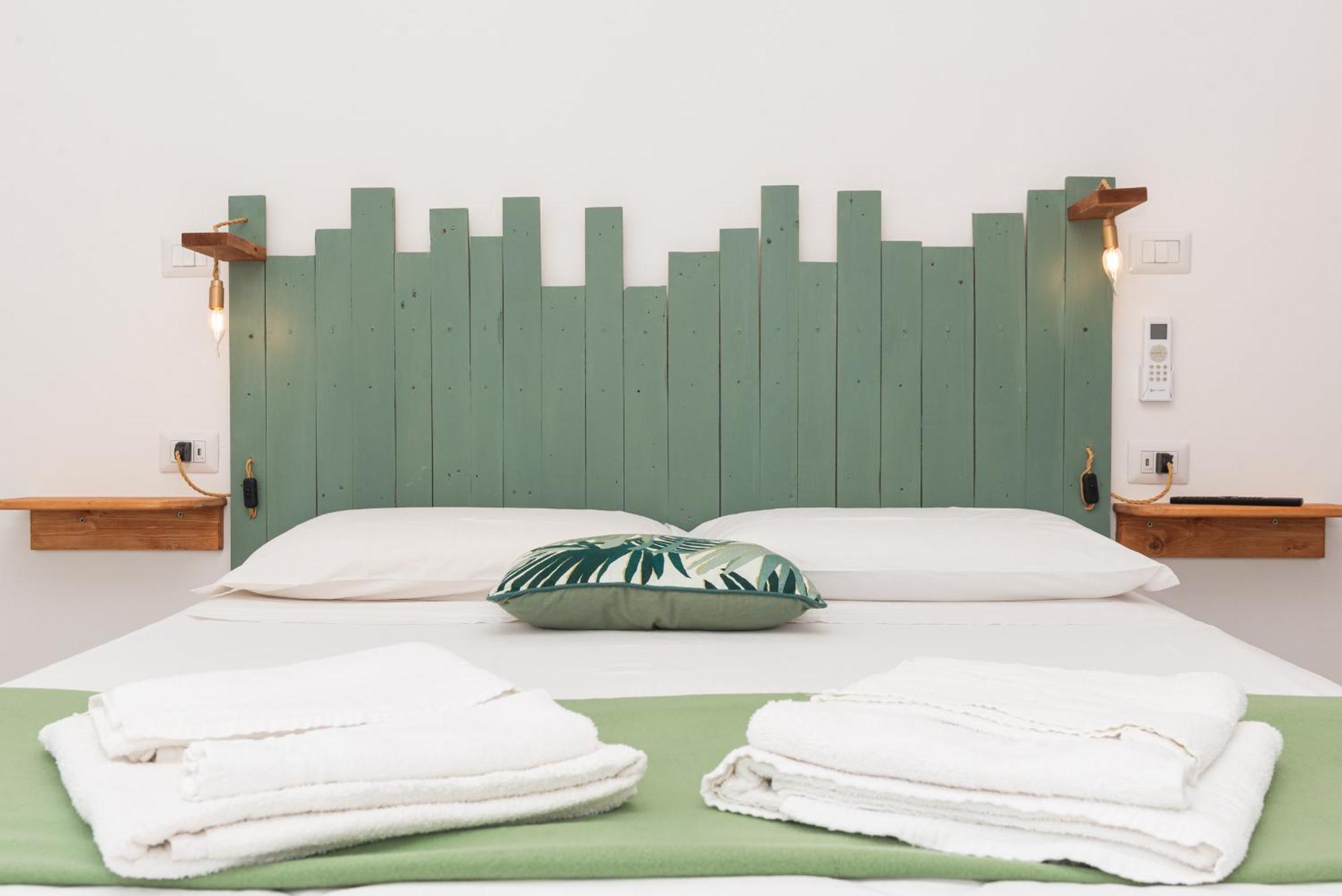 Guest House - Affittacamere Green Apartment - By Faendho Porto Torres Eksteriør bilde